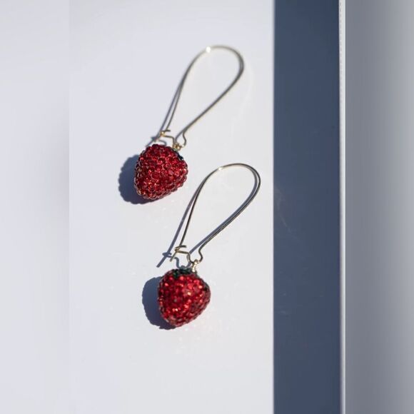 Strawberry earrings#1267  - Picture 1 of 4